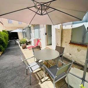 Appartement Maisonnette Bas Suquet, 200m Plages, 700m Palais, Au Calme, Cannes