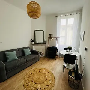 Appartement Joli Sur Le Port, Cannes