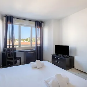 Residhotel Festival Апарт-отель